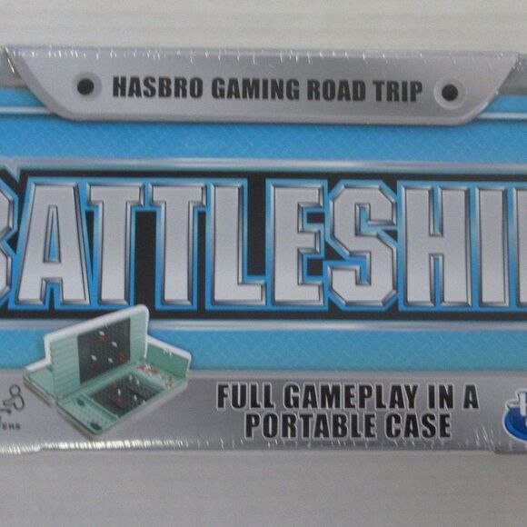 HASBRO BATTLESHIP Gaming Road Trip Full Game Play Portable Case Factory Seal NEW - Picture 3 of 9